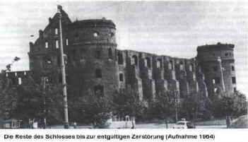 Schloruine 1964 kurz vor der Sprengung